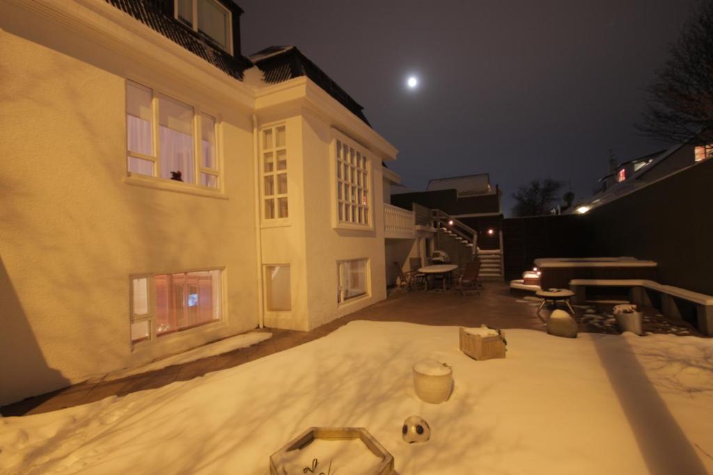 Town House Guesthouse Reykjavík Eksteriør bilde